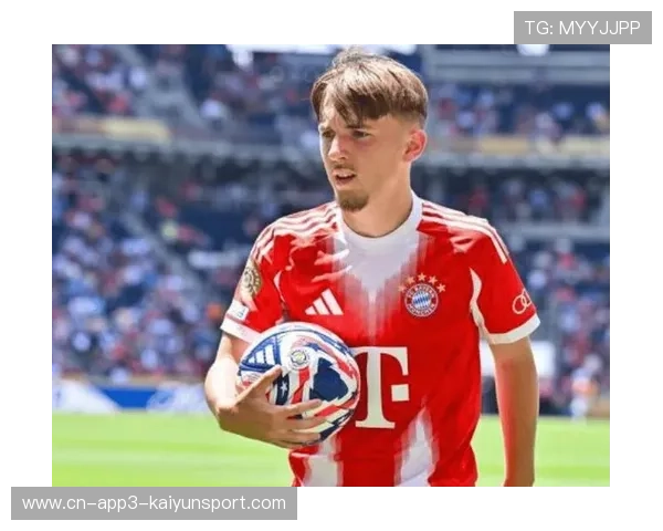 拜仁小将伦纳特·卡尔：首发出战汉堡表现可圈可点
