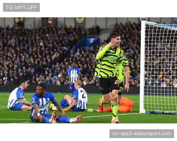特写:萨卡右路突破下底传中,哈弗茨抢前点破门助阿森纳领先