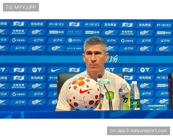 蒙哥马利：尊重所有裁判判罚，球队已做好困难比赛准备